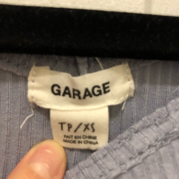 Lavender Garage Top - Picture 2 of 6